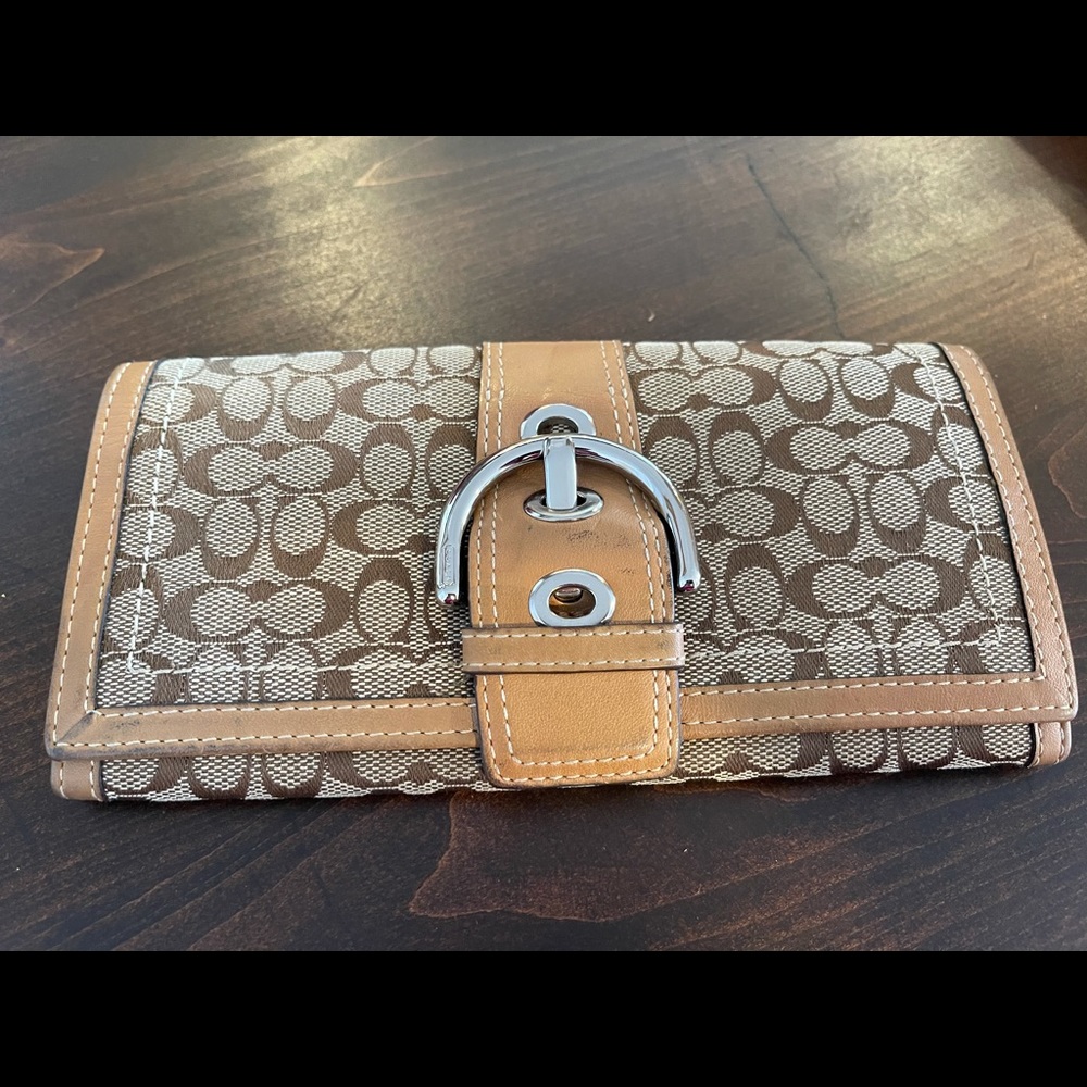 Coach Signature Wallet